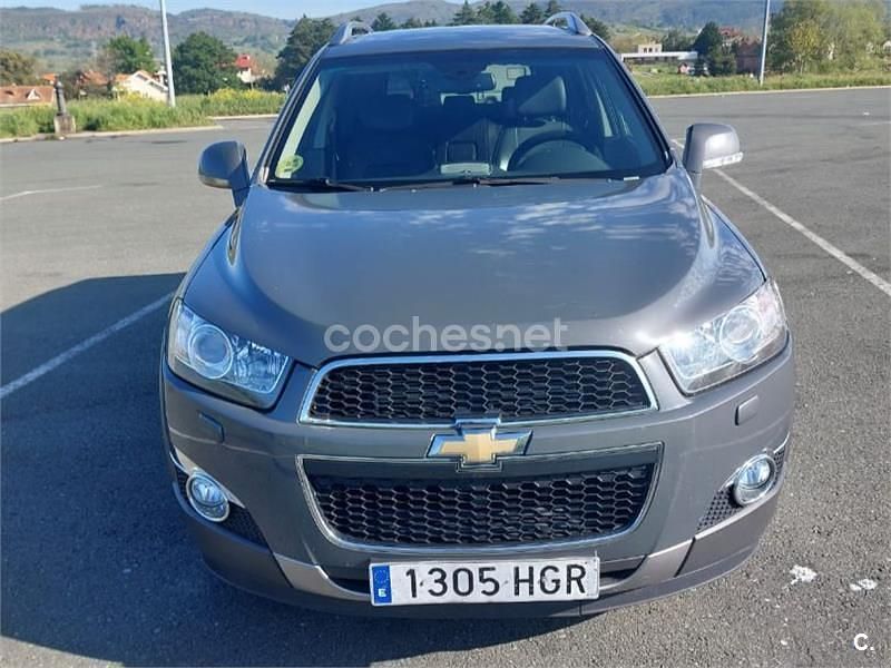 Gris / plata Usado 2011 Chevrolet Captiva LTZ SUV | 7800 € (Super precio) - Imagen 1/4