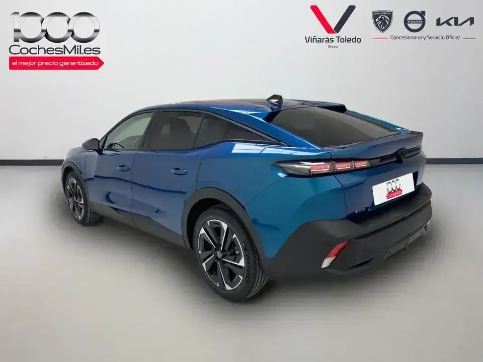 Usado Peugeot 408 Allure 145 CV (106 kW) 2025 Azul SUV