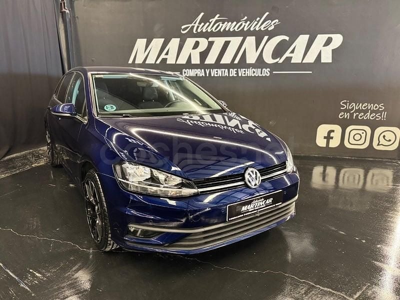 Usado VW Golf VII Advance 115 CV (84 kW) 2020 Azul Berlina