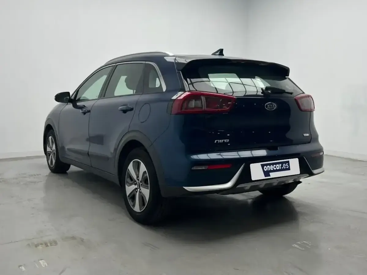 Usado Kia Niro 141 CV (103 kW) 2019 Azul SUV