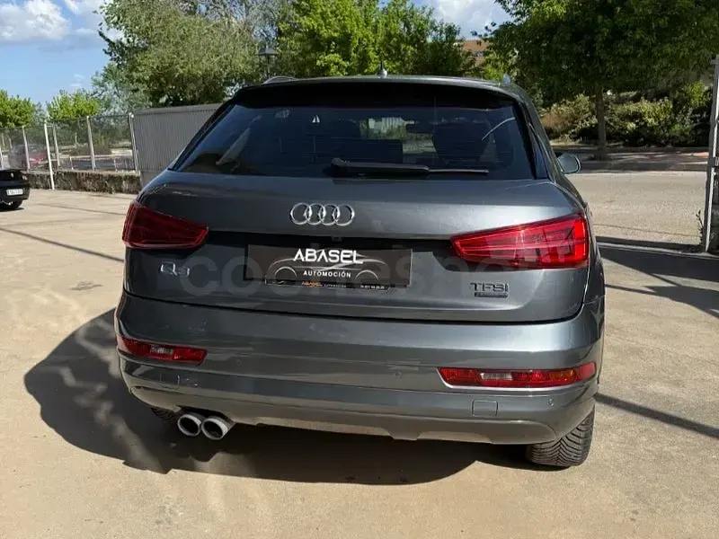 Usado Audi Q3 Sport 180 CV (132 kW) 2018 Gris / plata SUV