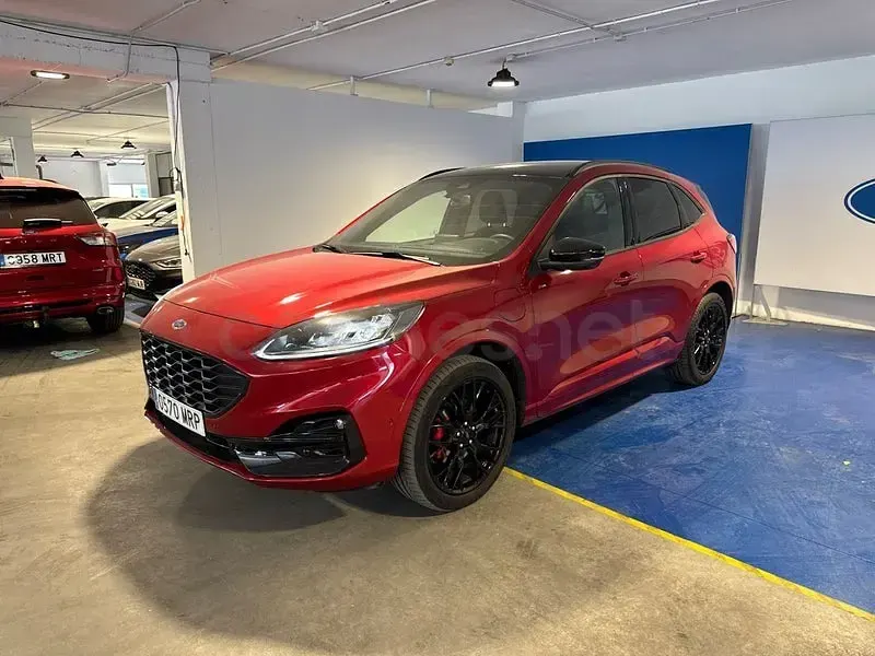 Usado Ford Kuga Active X 243 CV (178 kW) 2024 Granate SUV