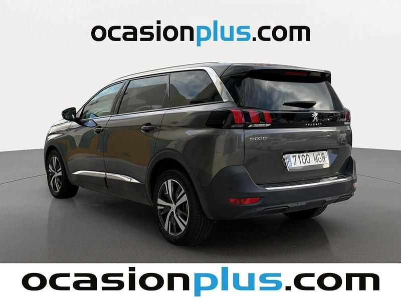 Usado Peugeot 5008 Allure 131 CV (96 kW) 2023 Gris SUV
