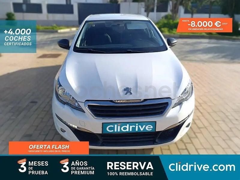 Usado Peugeot 308 Active 130 CV (95 kW) 2014 Blanco Berlina