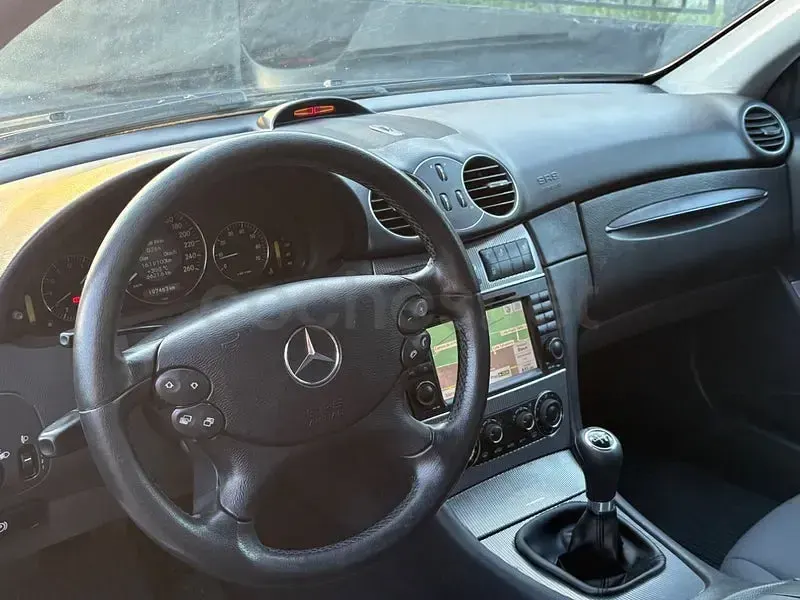 Usado Mercedes CLK200 Avantgarde 184 CV (135 kW) 2007 Negro Coupe
