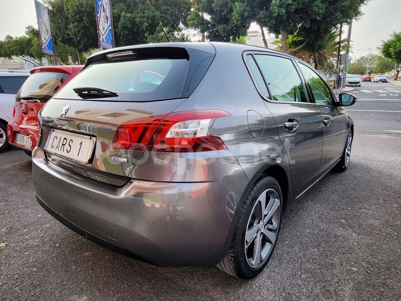 Usado Peugeot 308 Access 110 CV (80 kW) 2016 Marrón Berlina