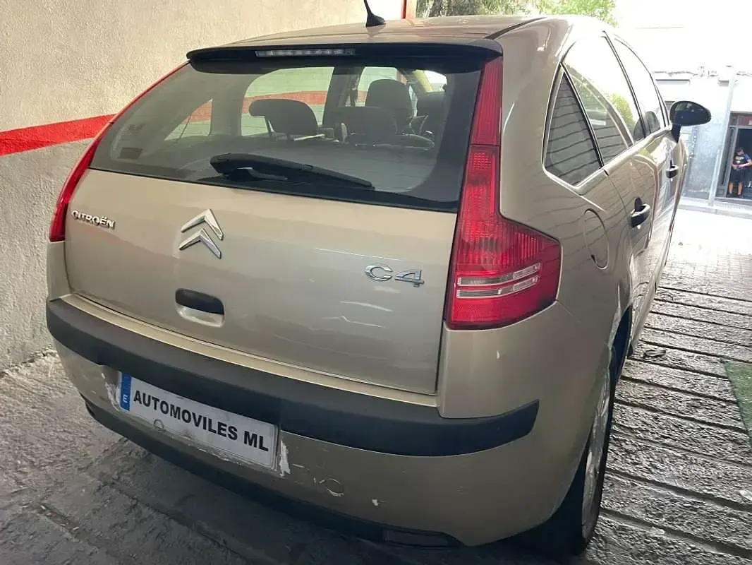 Usado Citroën C4 90 CV (66 kW) 2006 Beige Utilitario