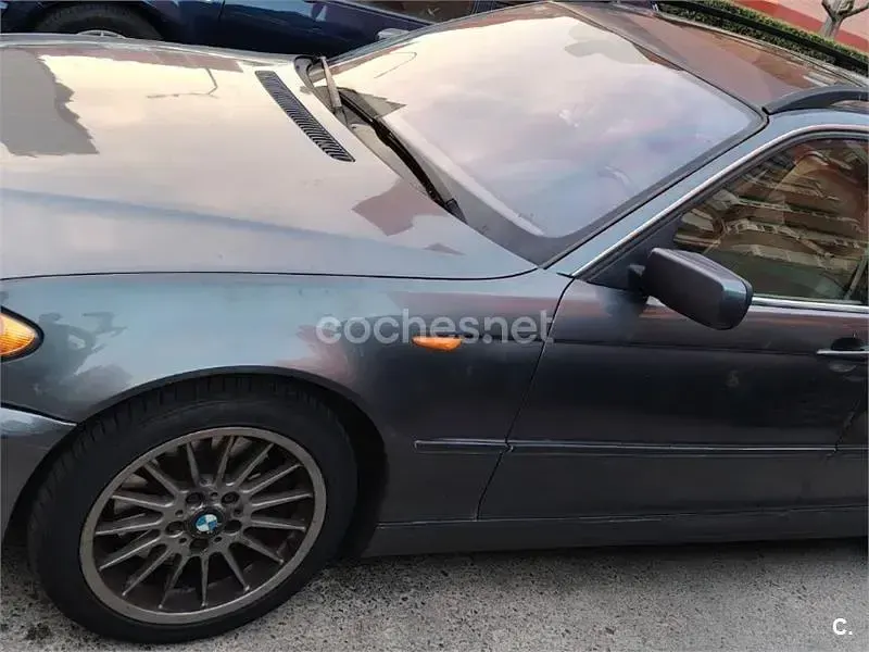 Usado BMW 330 184 CV (135 kW) 2003 Azul Familiar