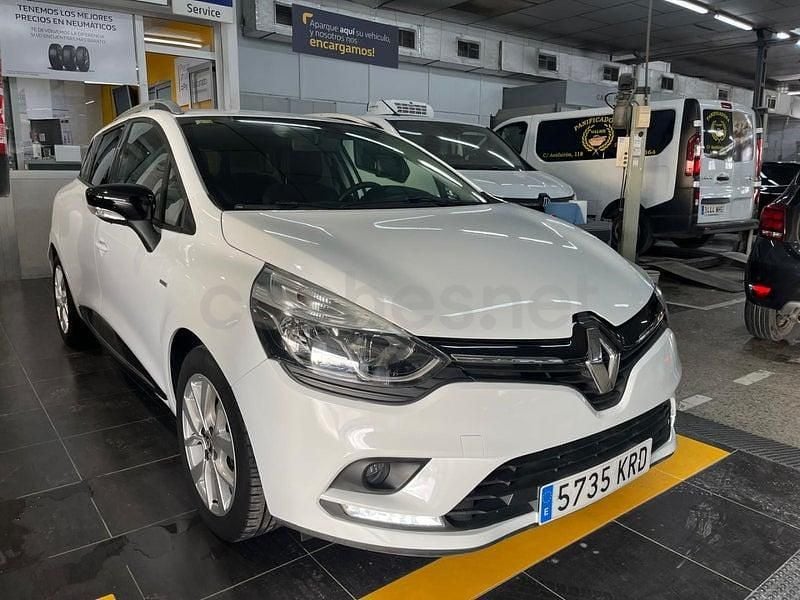 Usado Renault Clio GrandTour LIMITED 90 CV (66 kW) 2018 Blanco Familiar