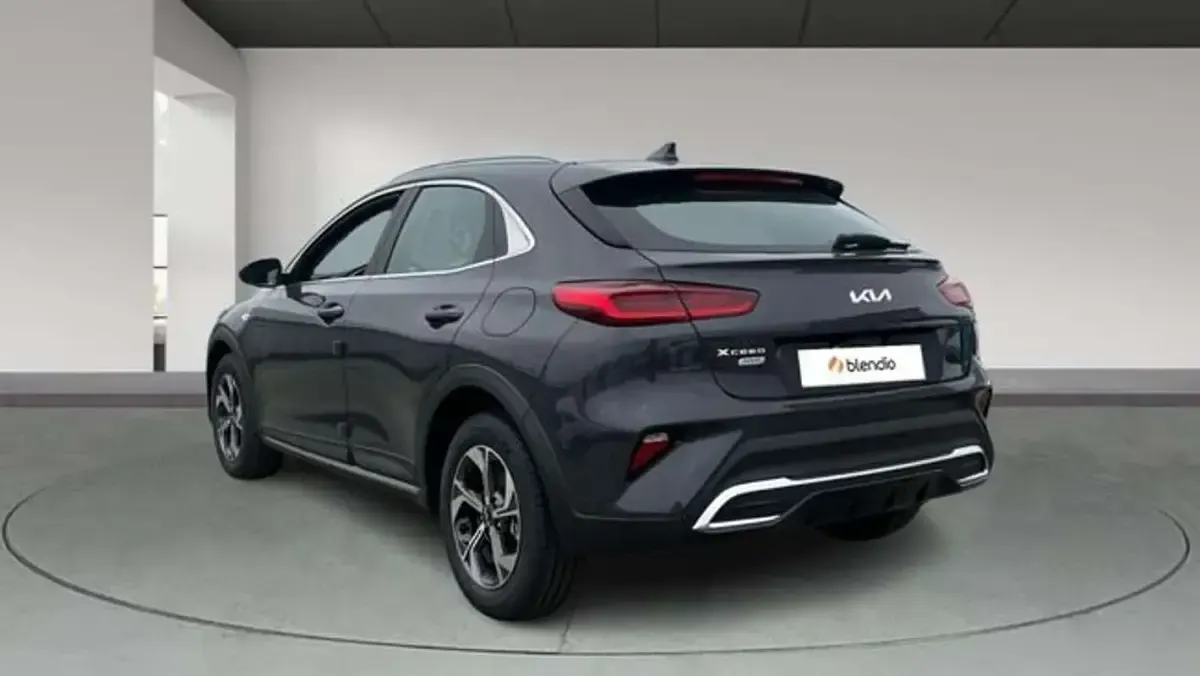 Nuevo Kia XCeed 116 CV (85 kW) 2026 Gris SUV