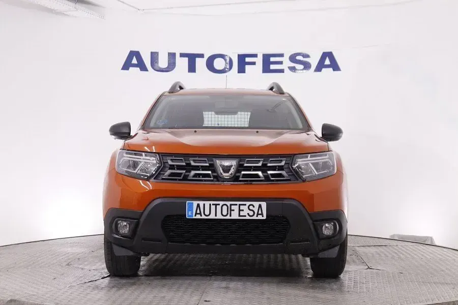 Usado Dacia Duster Essentiel 100 CV (73 kW) 2022 Naranja SUV
