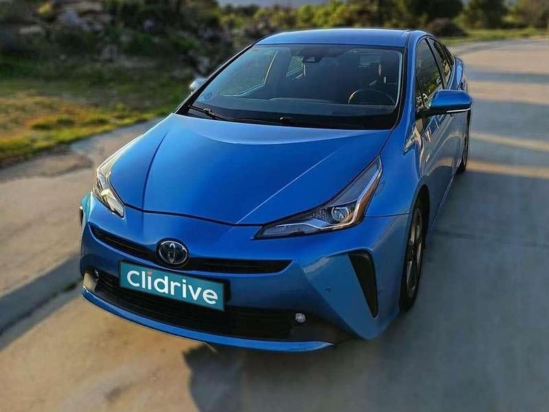 Begagnad Toyota Prius 122 HK (89 kW) 2019 Blå Halvkombi