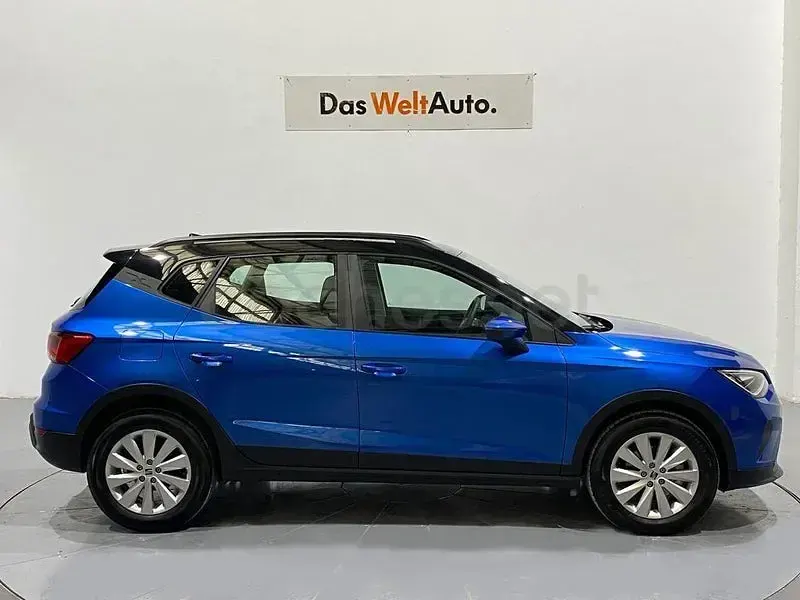 Usado Seat Arona Style 110 CV (80 kW) 2024 Azul SUV