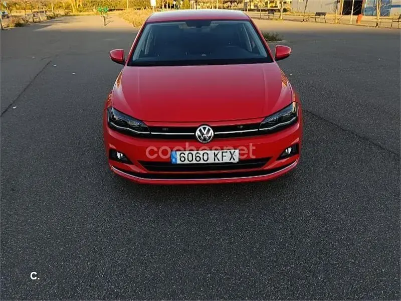 Usado VW Polo Sportline 115 CV (84 kW) 2017 Rojo Berlina