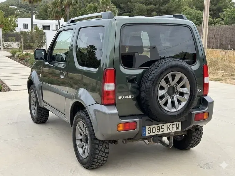 Usado Suzuki Jimny 85 CV (62 kW) 2017 Verde SUV
