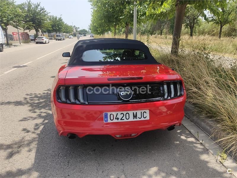 Usado Ford Mustang Convertible 314 CV (230 kW) 2018 Rojo Descapotable
