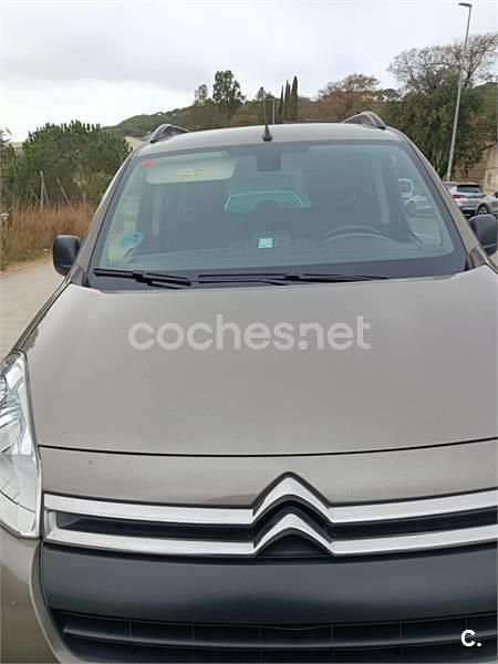 Usado Citroën Berlingo Feel 110 CV (80 kW) 2018 Beige Monovolumen