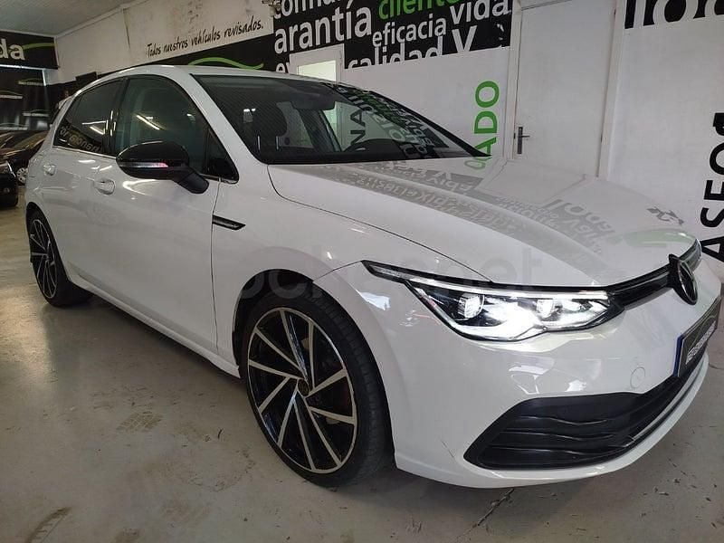 Usado VW Golf VIII Style 150 CV (110 kW) 2020 Blanco Berlina