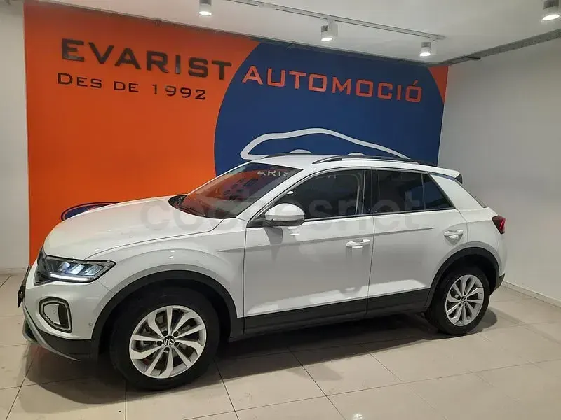 Usado VW T-Roc Life 115 CV (84 kW) 2024 Blanco SUV