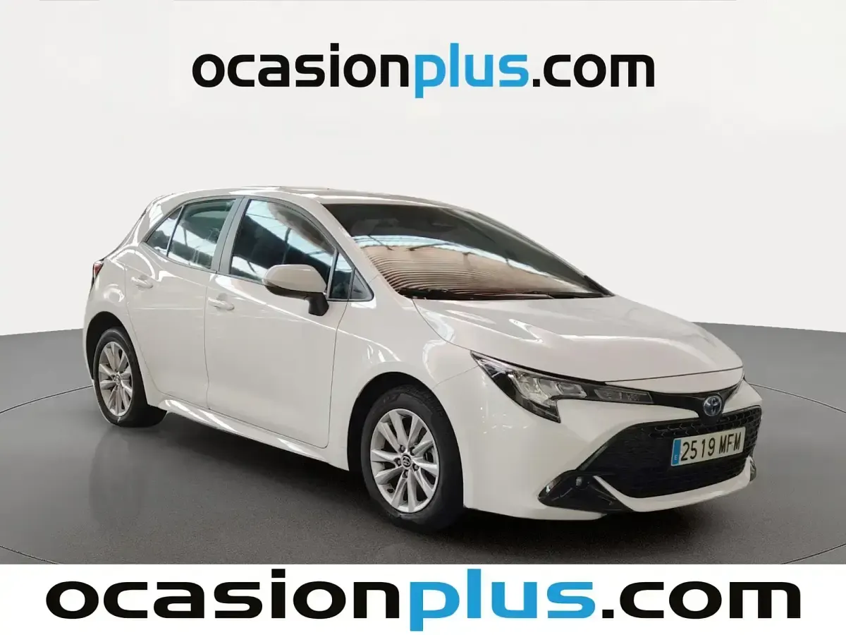 Usado Toyota Corolla Active 140 CV (102 kW) 2023 Blanco Berlina