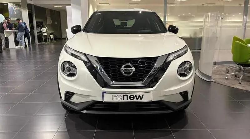 Usado Nissan Juke N-Connecta 114 CV (83 kW) 2022 Lunar white (metalizado) SUV