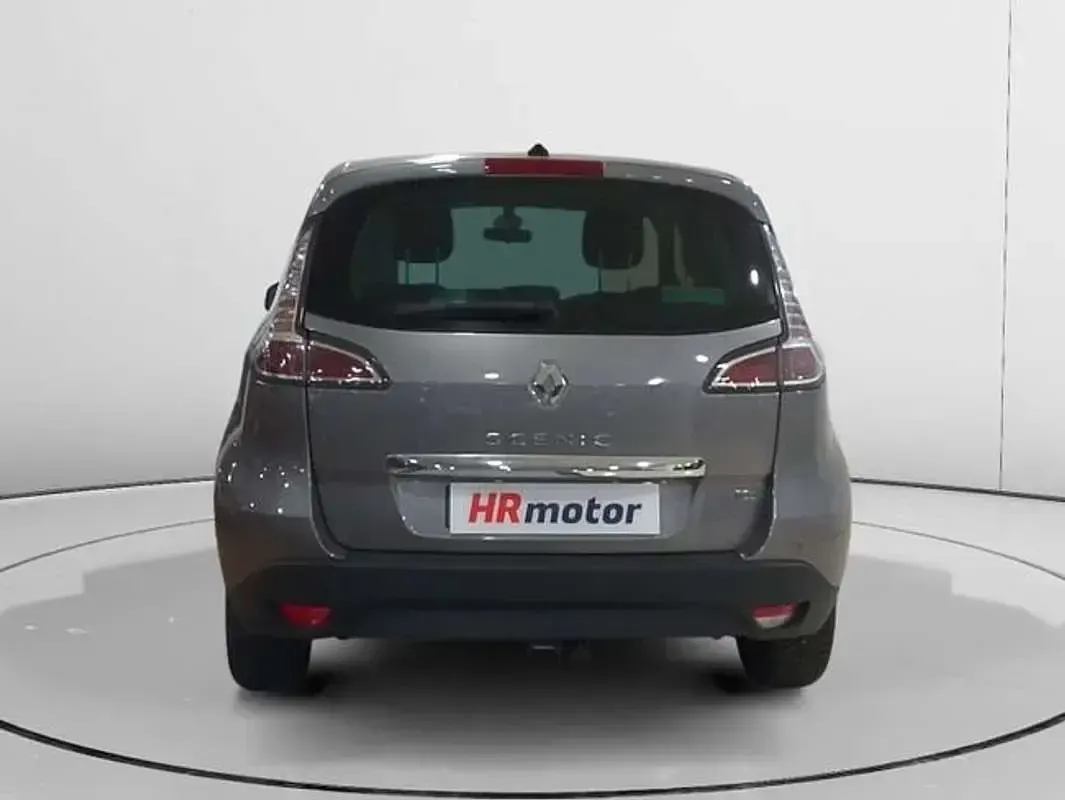 Begagnad Renault Zoe Zen 97 kW (133 HK) 2016 Grå Halvkombi