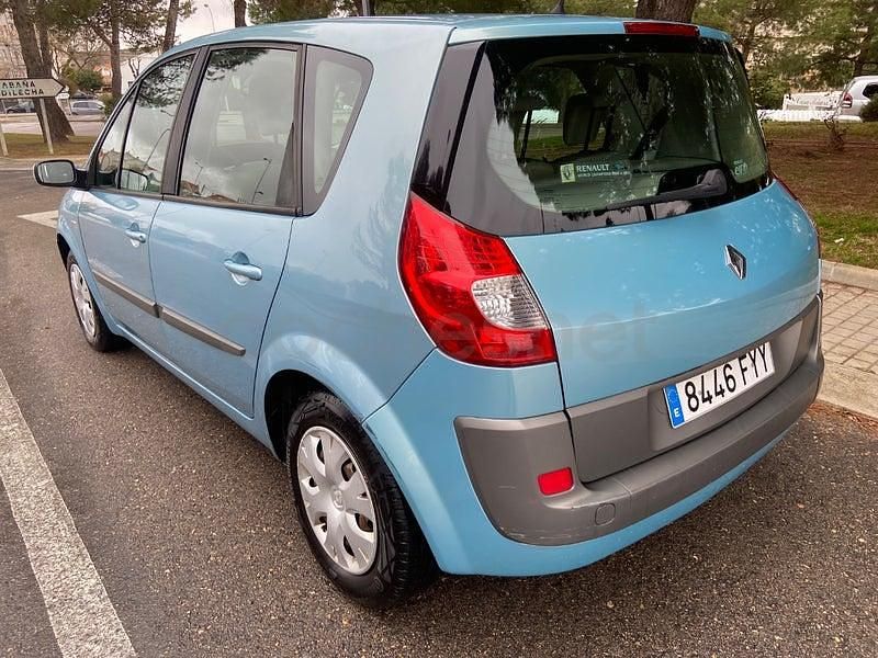 Usado Renault Scénic II Dynamique 110 CV (80 kW) 2008 Azul Monovolumen