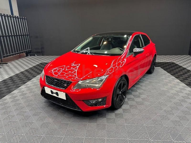 Usado Seat Leon FR 122 CV (89 kW) 2013 Rojo Berlina