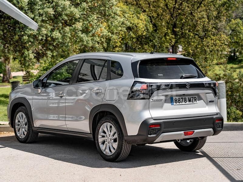 Usado Suzuki SX4 S-Cross 116 CV (85 kW) 2023 Gris / plata SUV