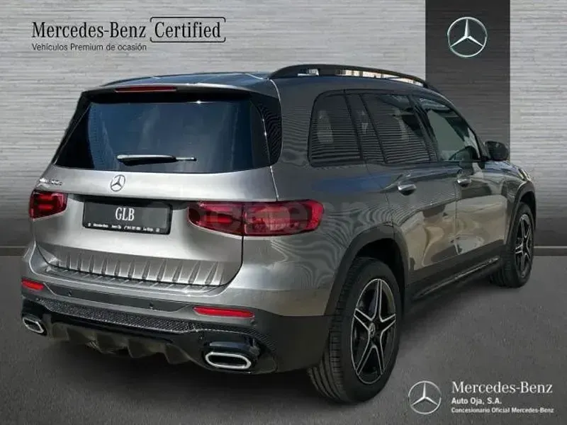 Nuevo Mercedes GLB200 150 CV (110 kW) 2026 Gris / plata SUV