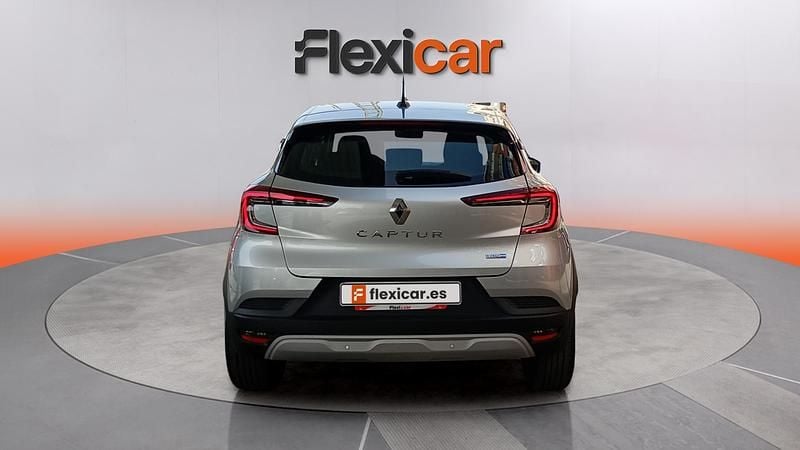 Usado Renault Captur Equilibre 91 CV (66 kW) 2022 Gris SUV