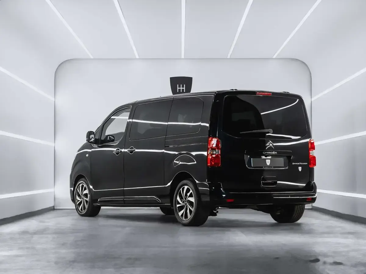 Usado Citroën Spacetourer Shine 179 HP (131 kW) 2017 Preto Monovolume