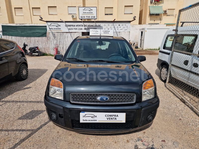 Gris / plata Usado 2007 Ford Fusion Trend Berlina | 3500 € (Precio justo) - Imagen 1/4