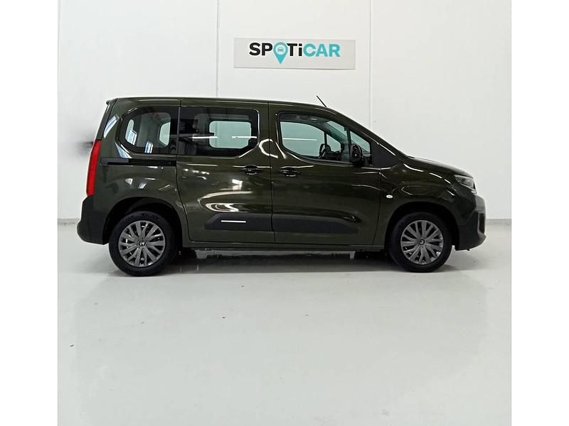 Usado Citroën Berlingo 102 CV (75 kW) 2025 Verde Monovolumen