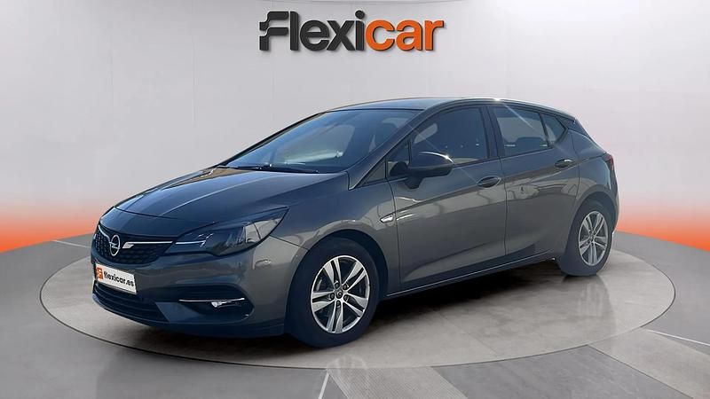 Usado Opel Astra Business Elegance 145 CV (106 kW) 2020 Gris Familiar