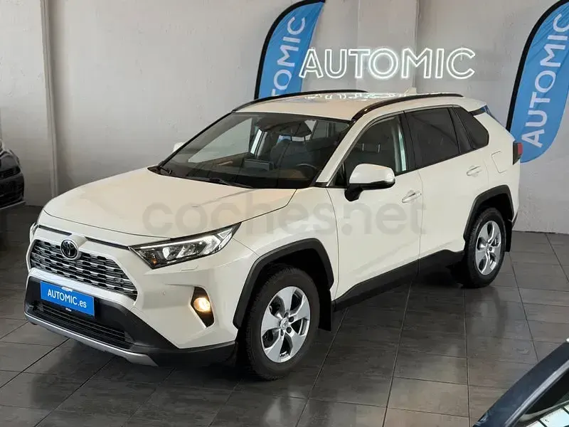 Usado Toyota RAV4 Advance 151 CV (111 kW) 2019 Blanco SUV