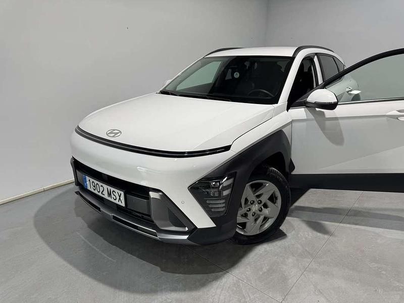 Usado Hyundai Kona 120 CV (88 kW) 2024 Blanco SUV