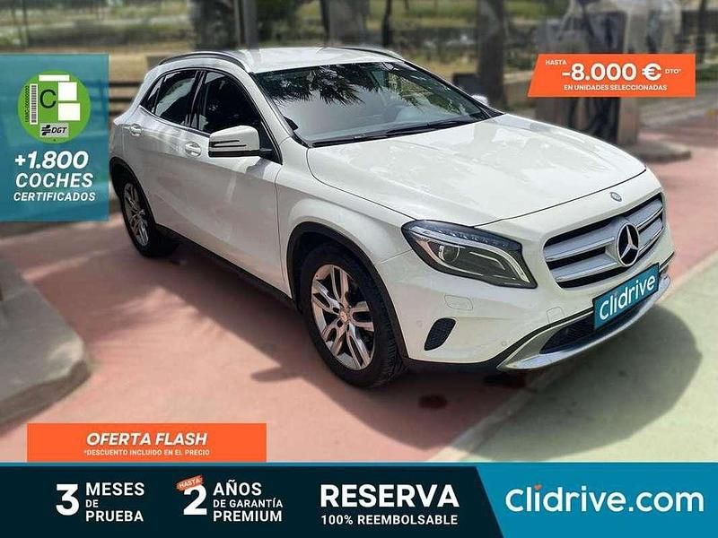 Usado Mercedes GLA200 136 CV (100 kW) 2015 Blanco SUV