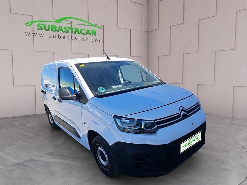 Usado Citroën Berlingo 75 CV (55 kW) 2019 Blanco Monovolumen