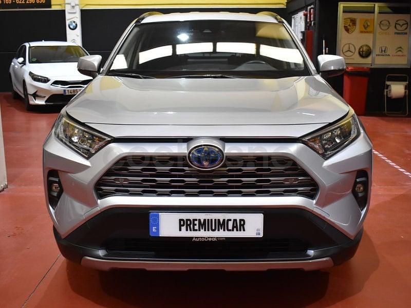 Usado Toyota RAV4 Hybrid Luxury 218 CV (160 kW) 2024 Gris / plata SUV