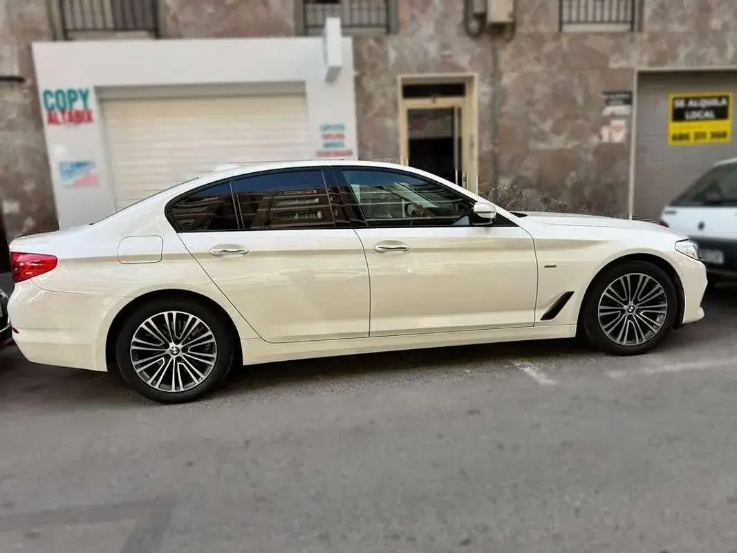 Usado BMW 520 190 CV (139 kW) 2020 Blanco Berlina