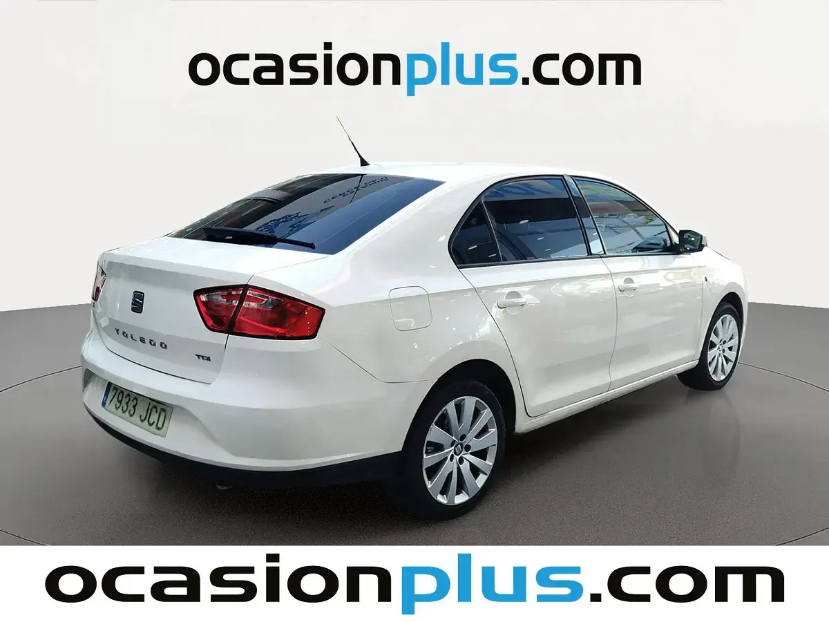 Usado Seat Toledo Reference 105 CV (77 kW) 2015 Blanco Utilitario