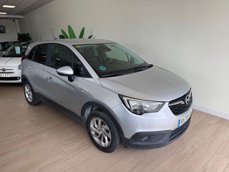 Gris Usado 2018 Opel Crossland X Selective SUV | 11.500 € (Un poco caro) - Imagen 1/4