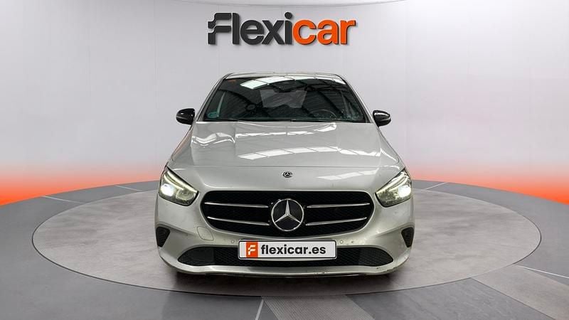 Usado Mercedes B180 116 CV (85 kW) 2019 Gris Monovolumen