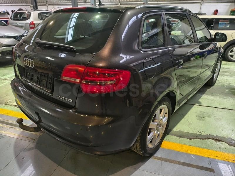 Usado Audi A3 Ambition 140 CV (102 kW) 2010 Negro Utilitario