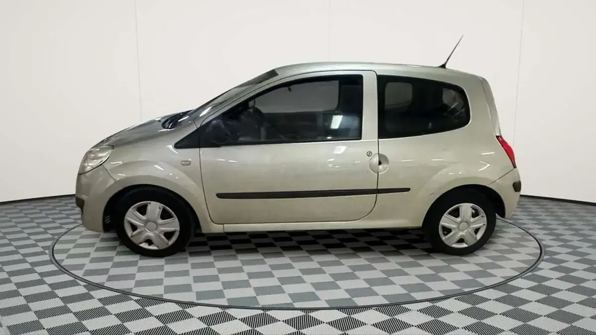 Usado Renault Twingo 75 CV (55 kW) 2009 Beige Utilitario