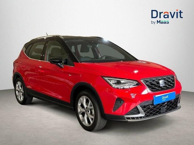 Negro Usado 2023 Seat Arona FR SUV | 19.990 € (Un poco caro) - Imagen 1/4