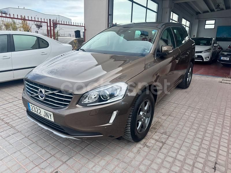 Marrón Usado 2016 Volvo XC60 Momentum SUV | 19.999 € (Precio justo) - Imagen 1/4