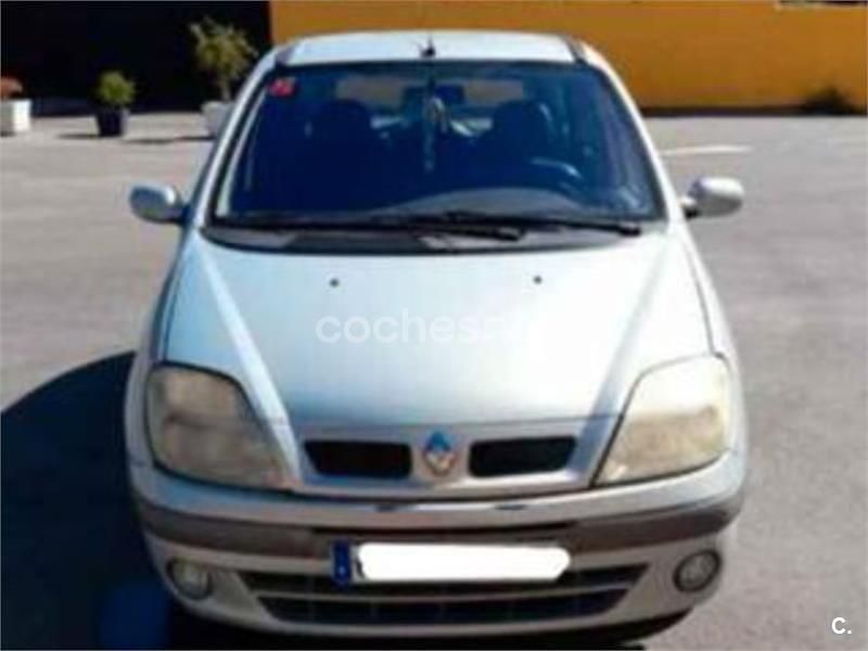 Gris / plata Usado 2003 Renault Scénic Authentique Monovolumen | 1500 € (Buen precio) - Imagen 1/4