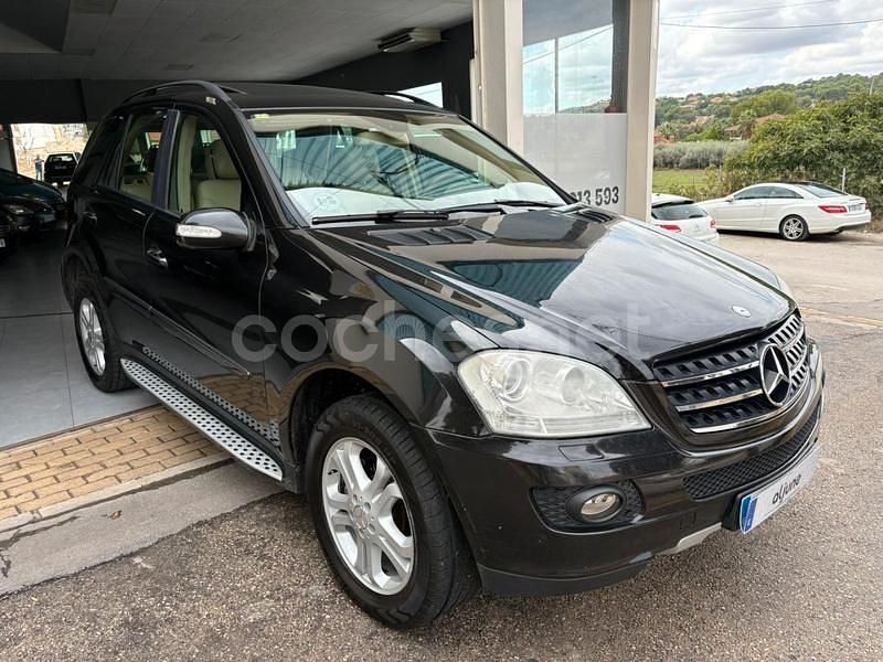 Negro Usado 2007 Mercedes ML280 SUV | 8999 € (Buen precio) - Imagen 1/4